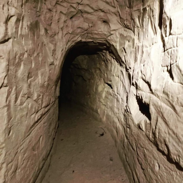 В центрі Києва виявили древні печери