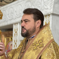 Олександр Драбинко: “Вирішення питання єдиної православної церкви треба вирішувати шляхом публічного діалогу за посередництва Президента України”