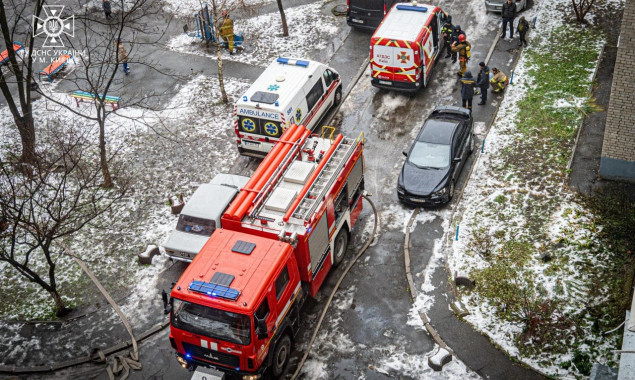 На столичних Новобіличах внаслідок пожежі в квартирі загинула жінка