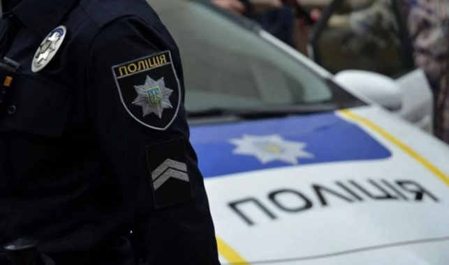 Столичні слідчі викрили зловмисника, який незаконно переправляв чоловіків призовного віку через держкордон України