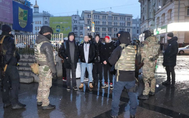 Правоохоронці затримали у кількох містах України підлітків руху “ПВК Редан", які збиралися для масових бійок