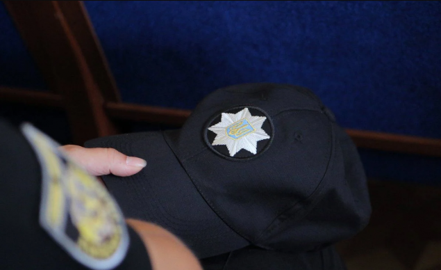 Поліція охорони замовила 700 нових капелюхів