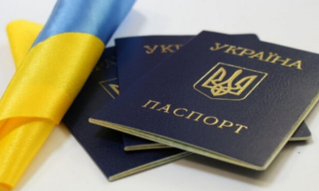 Щоб набути українське громадянство, потрібно буде складати іспити на знання історії, державної мови та Конституції