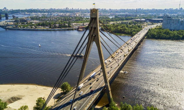 Найближчими вихідними у Києві частково обмежуватимуть рух на Північному мосту