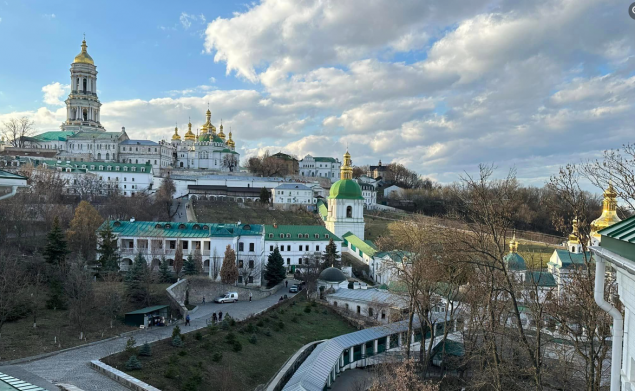 Мінкульт розповів через що монахів монастиря УПЦ попросили звільнити будівлі Києво-Печерської Лаври
