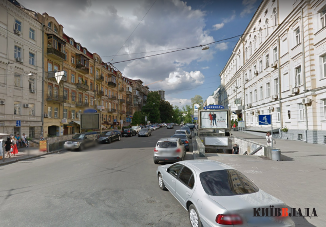 На вулиці Пирогова у Києві до кінця вересня обмежуватимуть рух транспорту (схема)