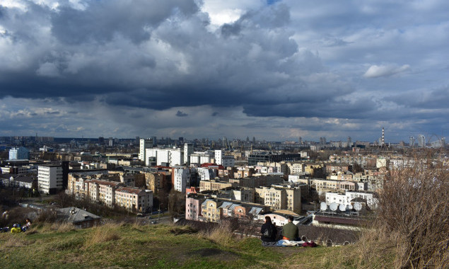 Впродовж березня кліматологи зафіксували у Києві низку температурних рекордів