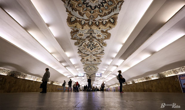 З 17 квітня станція метро “Мінська” запрацює на два виходи