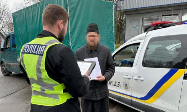 Священнику з Києво-Печерської лаври вручили підозру у перешкоджанні журналістській діяльності