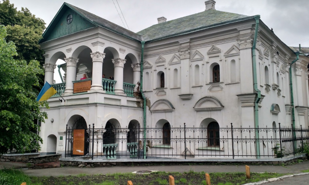 У Києві не можуть розпочати проєкт реставрації будинку Петра першого
