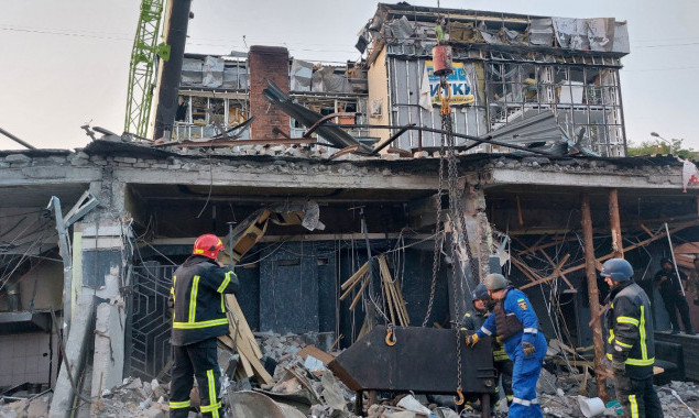 У Краматорську звершили рятувальні роботи, кількість жертв зросла до 12 осіб