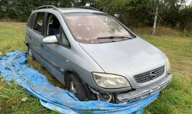Підозри у розстрілі автомобілів з мирними мешканцями у Бучанському районі заочно отримали вояки рф