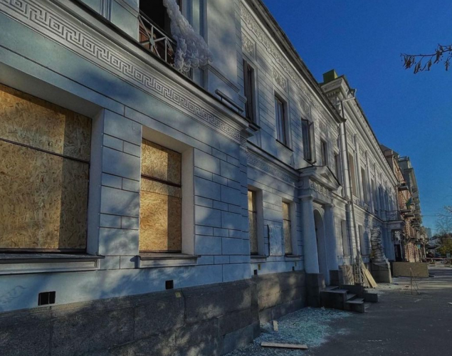 Ремонт пошкодженої ракетами Київської картинної галереї оцінили в 10 млн гривень
