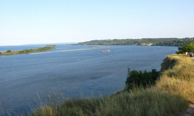 Жителів Ржищева попереджають, що водойми громади непристосовані для масового відпочинку (фото)