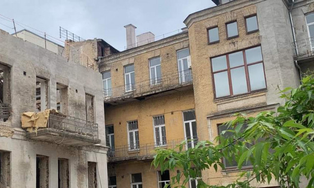 На Рейтарській продовжують розбирати будинок Київського повітового земства, – активіст (фото)
