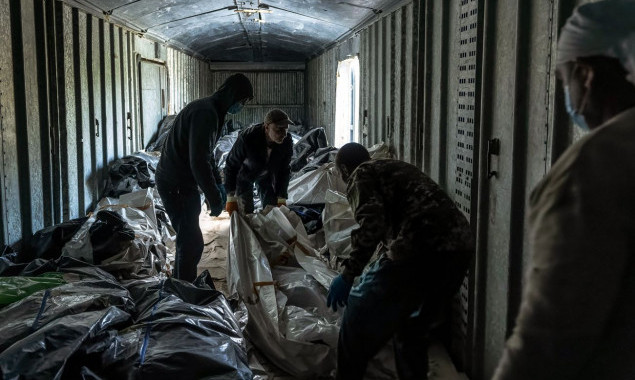 Захисників Маріуполя хочуть поховати на Київщині – рідні проти, - журналістка