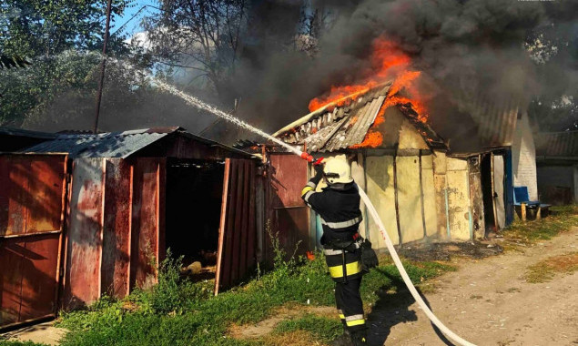 На Броварщині при пожежі в гаражі загинув чоловік