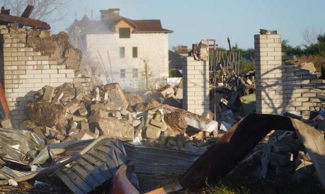 У Сумах російська ракета пошкодила понад 20 будинків, є поранені