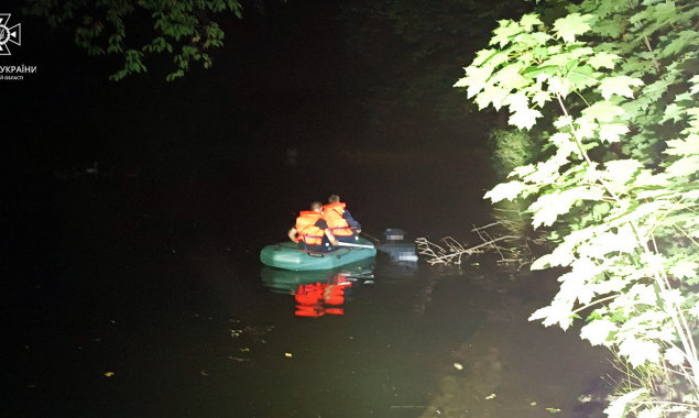 На Білоцерківщині рятувальники дістали з води тіло чоловіка 