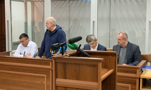 Суд залишив Коломойського під вартою до 2 листопада
