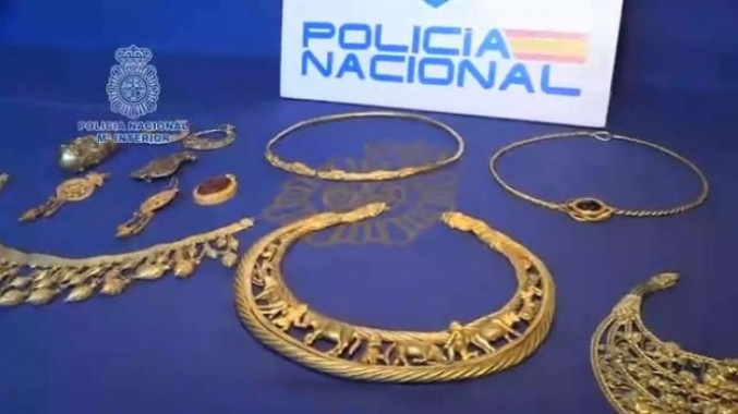 Поліція Іспанії конфіскувала викрадене з України “Скіфське золото”