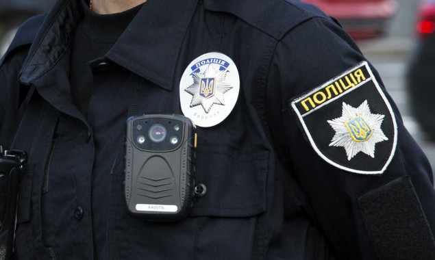 Для столичних поліцейських закуповують 120 нагрудних відеокамер