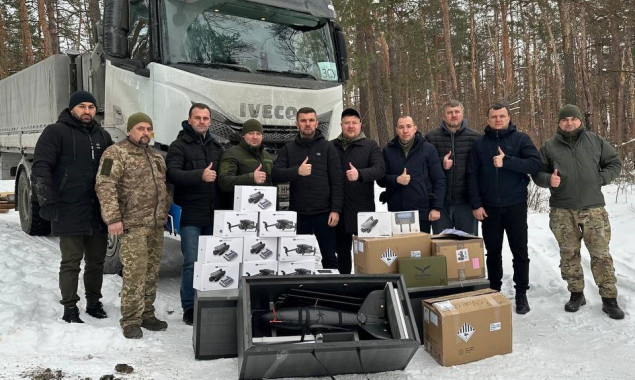 100 бригада Сил тероборони отримала вантажівку, квадрокоптері та іншу допомогу, придбану коштом громад Волині