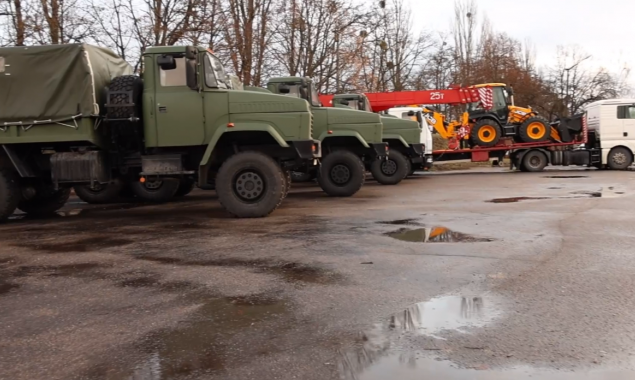 Київщина передала партію машин військовим 72-ї бригади Чорних Запорожців