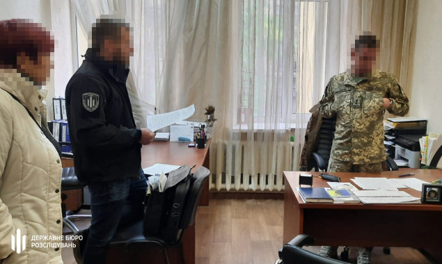 Правоохоронці завершили розслідування масштабної схеми ухилення від мобілізації на Київщині