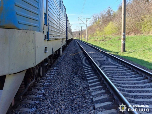 На Київщині потяг на смерть збив жінку