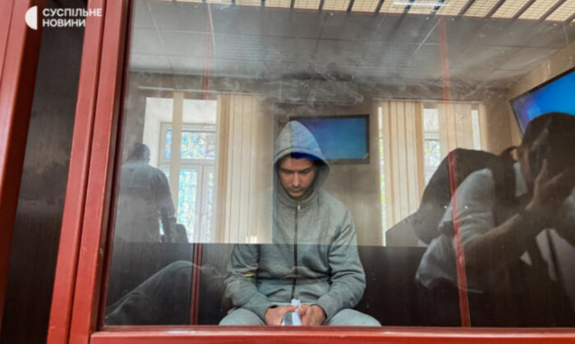 Суд арештував підозрюваного у вбивстві підлітка на станції київського фунікулера